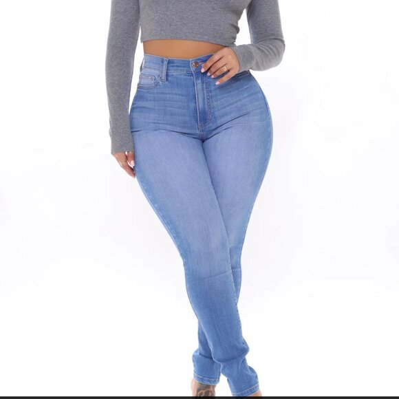 Fashion Nova Show off the curves Super stretch booty lifter skinny jeans - Picture 1 of 2